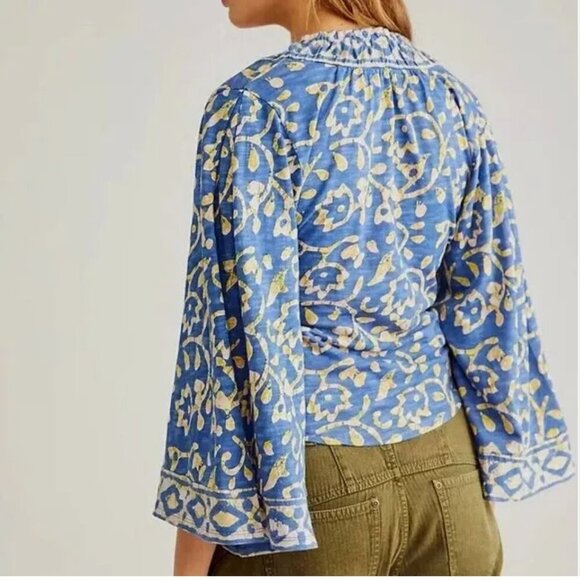 Free People On the Block Bell Sleeve Top Blouse Shirt Pure Cotton Boho Blue XS - Picture 2 of 11